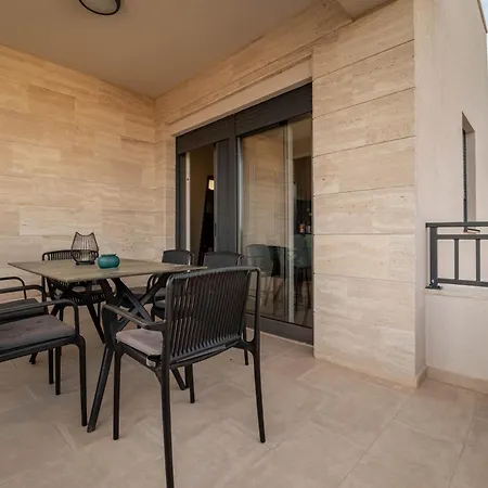 Sara Apartament